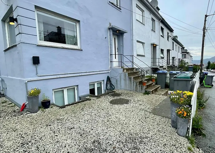 Private With A View And Garden - 12 Min From The Center Apartmán *